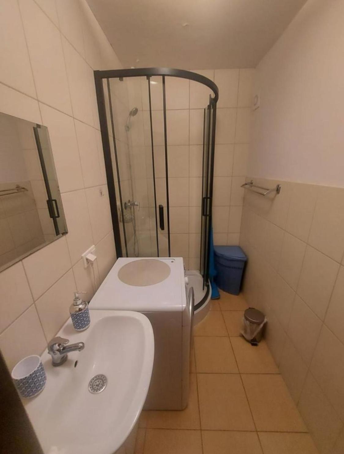 Travel House Wroclaw Hotell Eksteriør bilde